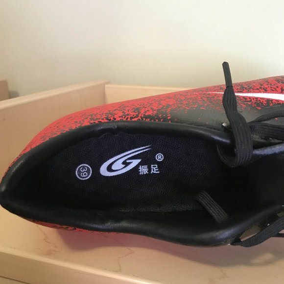 Men Soccer Shoes Low/High Ankle Football Boots Cleats - Picture 5 of 8